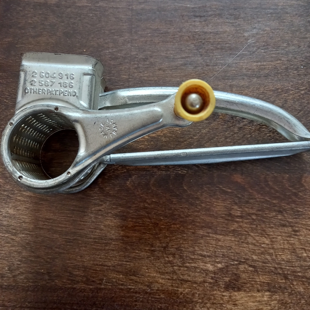 Vintage portable grater